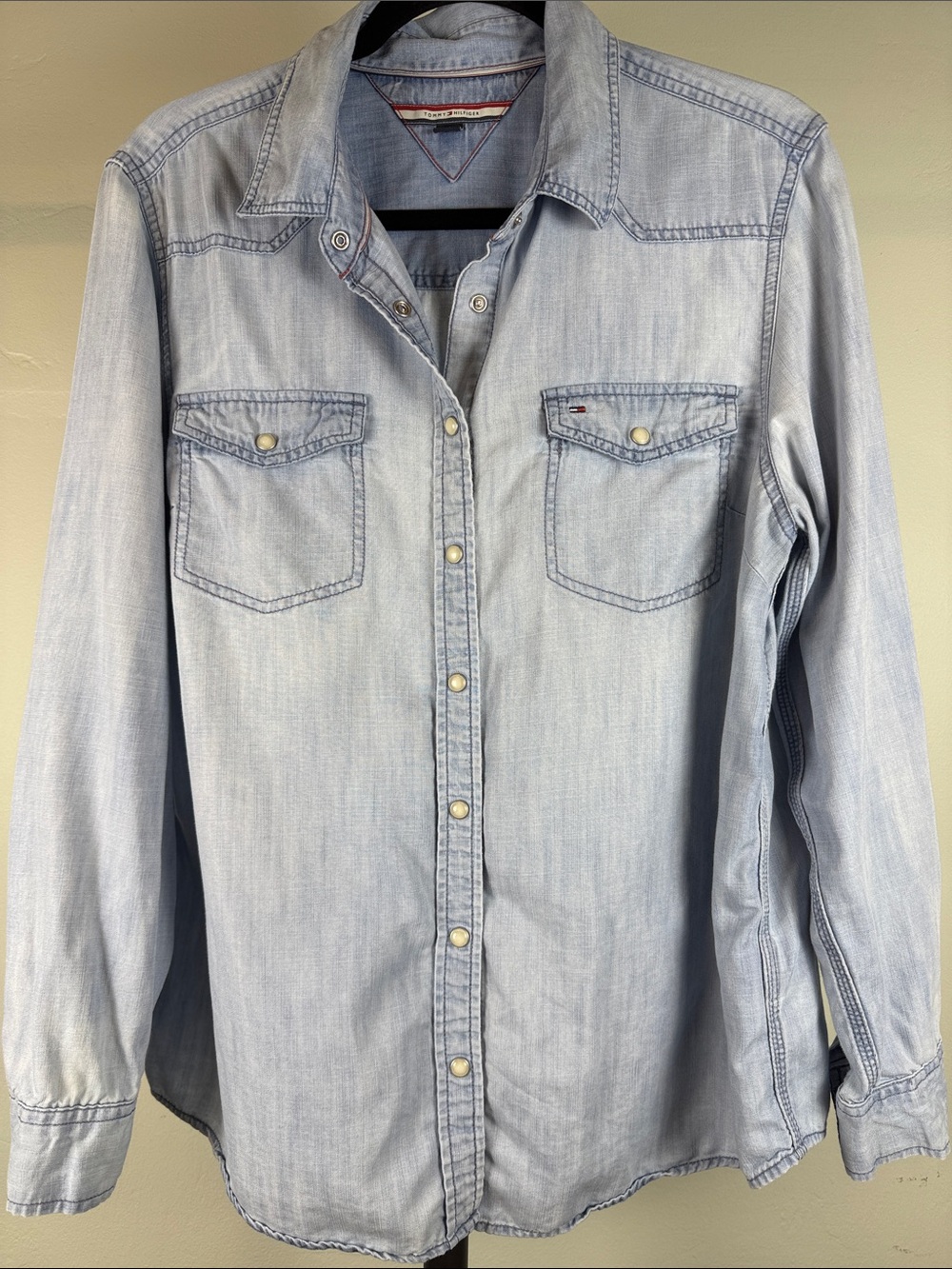 Tommy Hilfiger Light Wash Denim Western Snap Button Shirt XL EUC